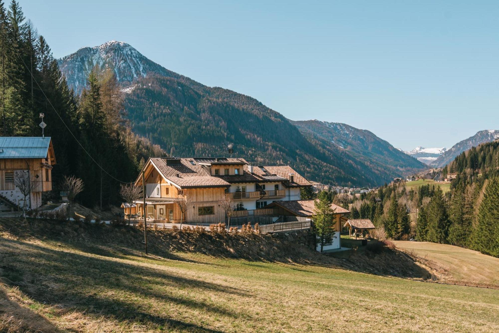 Hotel La Lum De Roisc Soraga Exteriér fotografie